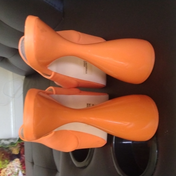 Fashion Nova heels size 9m...lowest price bundle n save - Picture 2 of 10